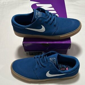 Nike SB Zoom Janoski Court Blue Sneakers